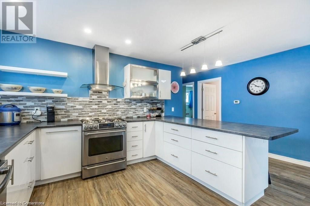 510 Oakridge Place Unit# Up Unit, Waterloo, Ontario  N2L 4P2 - Photo 6 - 40754747