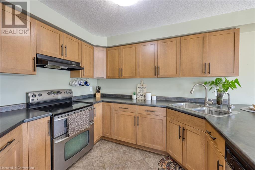 386 Champlain Avenue, Woodstock, Ontario  N4V 0B3 - Photo 17 - 40754170