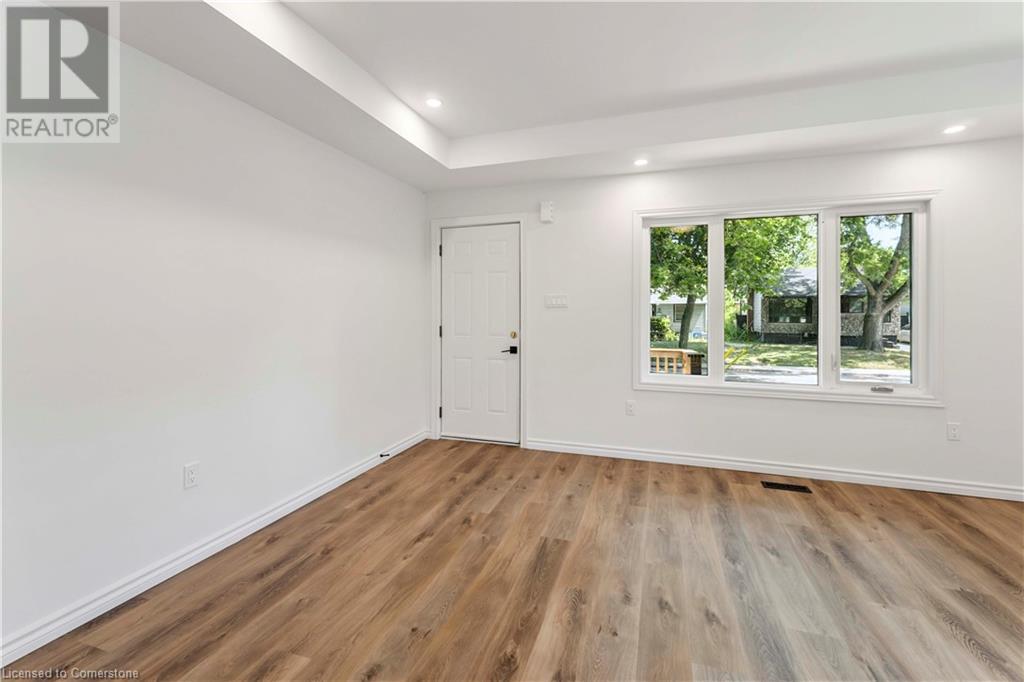 387 Weir Street N, Hamilton, Ontario  L8H 5G6 - Photo 6 - 40754920