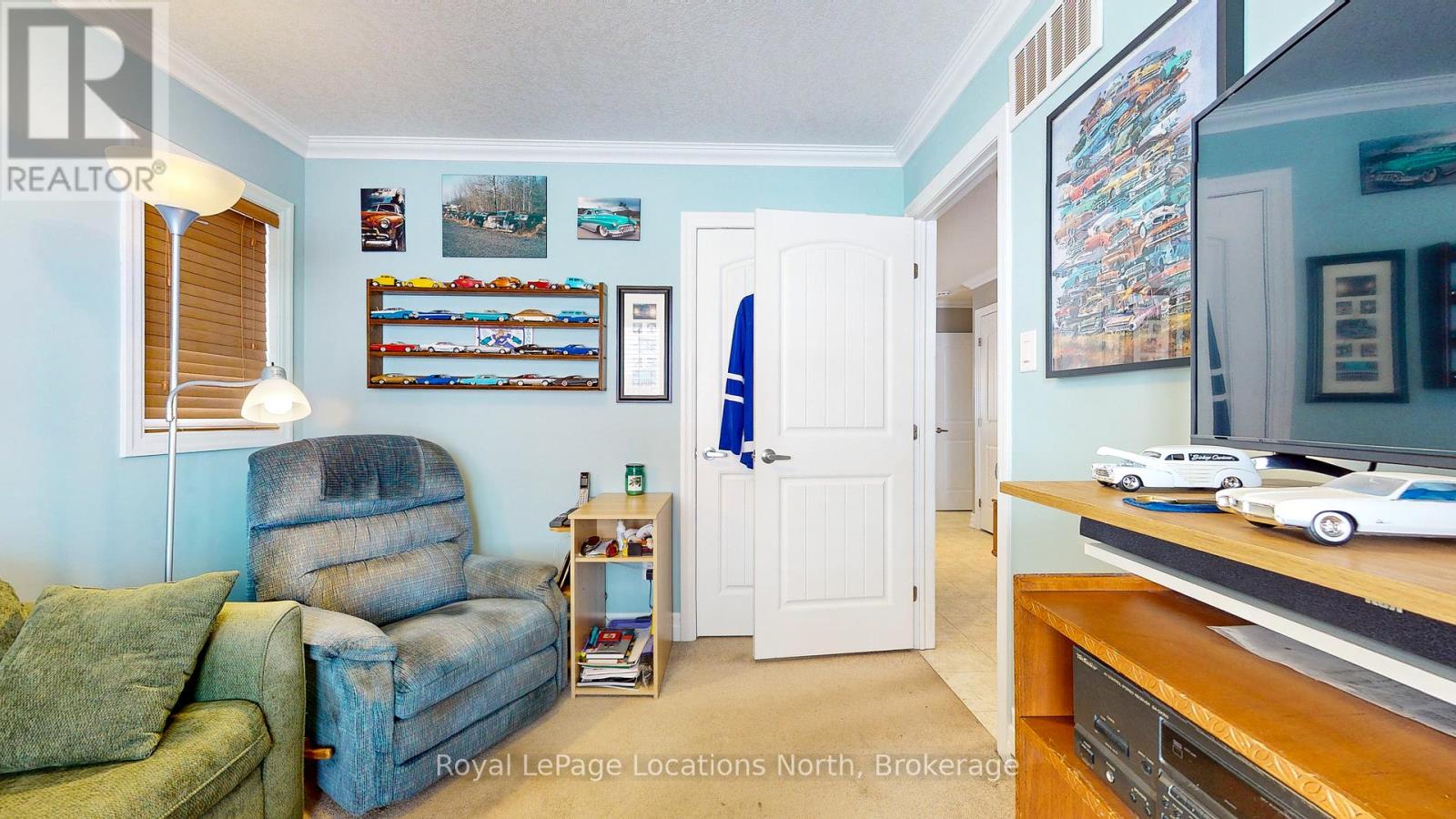 54 New York Avenue, Wasaga Beach, Ontario  L9Z 3A8 - Photo 15 - S12308817