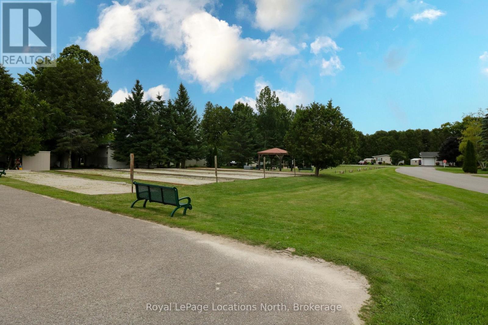 54 New York Avenue, Wasaga Beach, Ontario  L9Z 3A8 - Photo 50 - S12308817