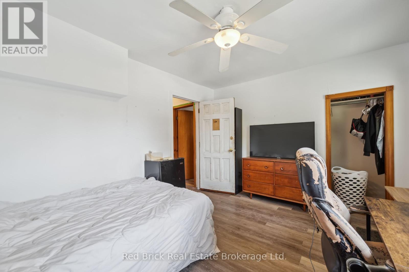 28 Barton Street, Guelph, Ontario  N1H 1M3 - Photo 14 - X12308948