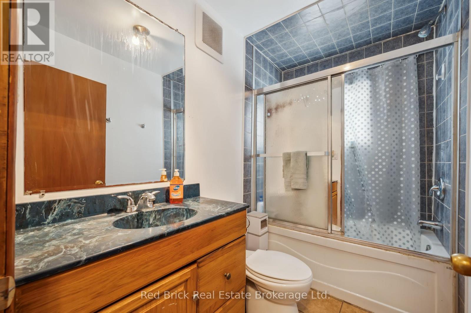 28 Barton Street, Guelph, Ontario  N1H 1M3 - Photo 15 - X12308948
