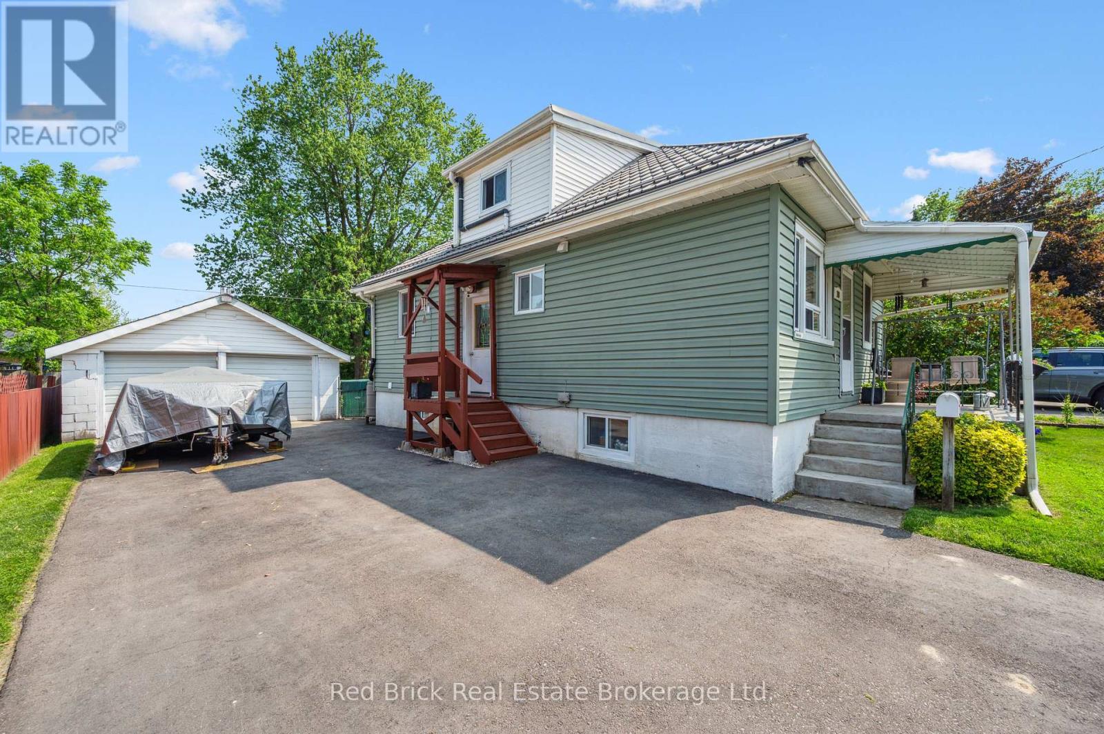 28 Barton Street, Guelph, Ontario  N1H 1M3 - Photo 4 - X12308948