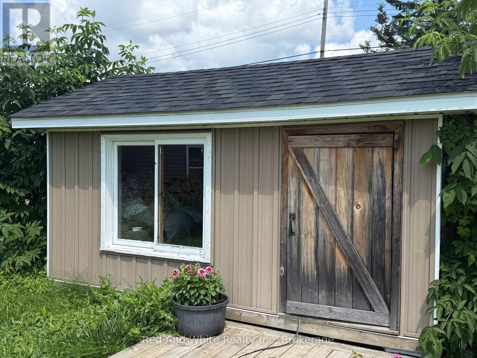 5 Bay Street, Magnetawan, Ontario  P0A 1P0 - Photo 16 - X12308986