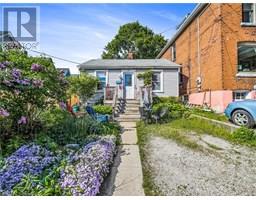 30 LOCHEARNE Street, Hamilton, Ontario