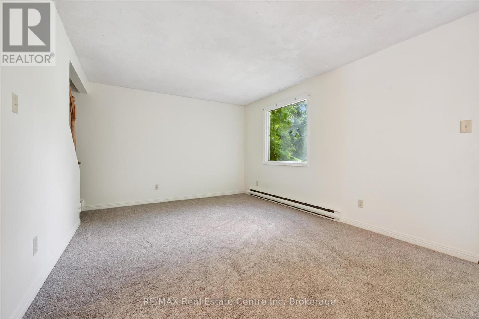 177 Ironwood Road, Guelph, Ontario  N1G 3P5 - Photo 6 - X12309005