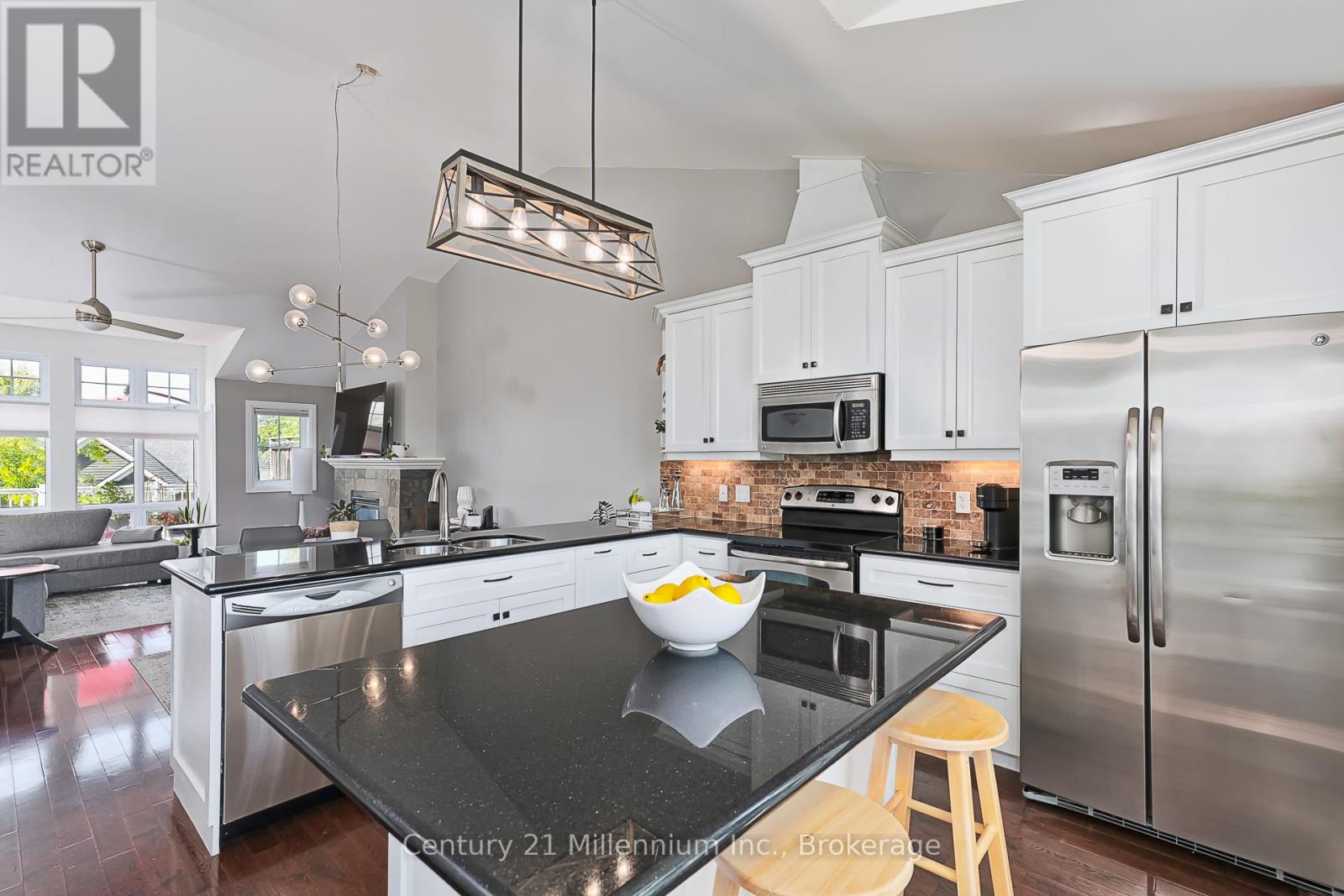 7 - 59 King Street E, Blue Mountains, Ontario  N0H 2P0 - Photo 7 - X12309047