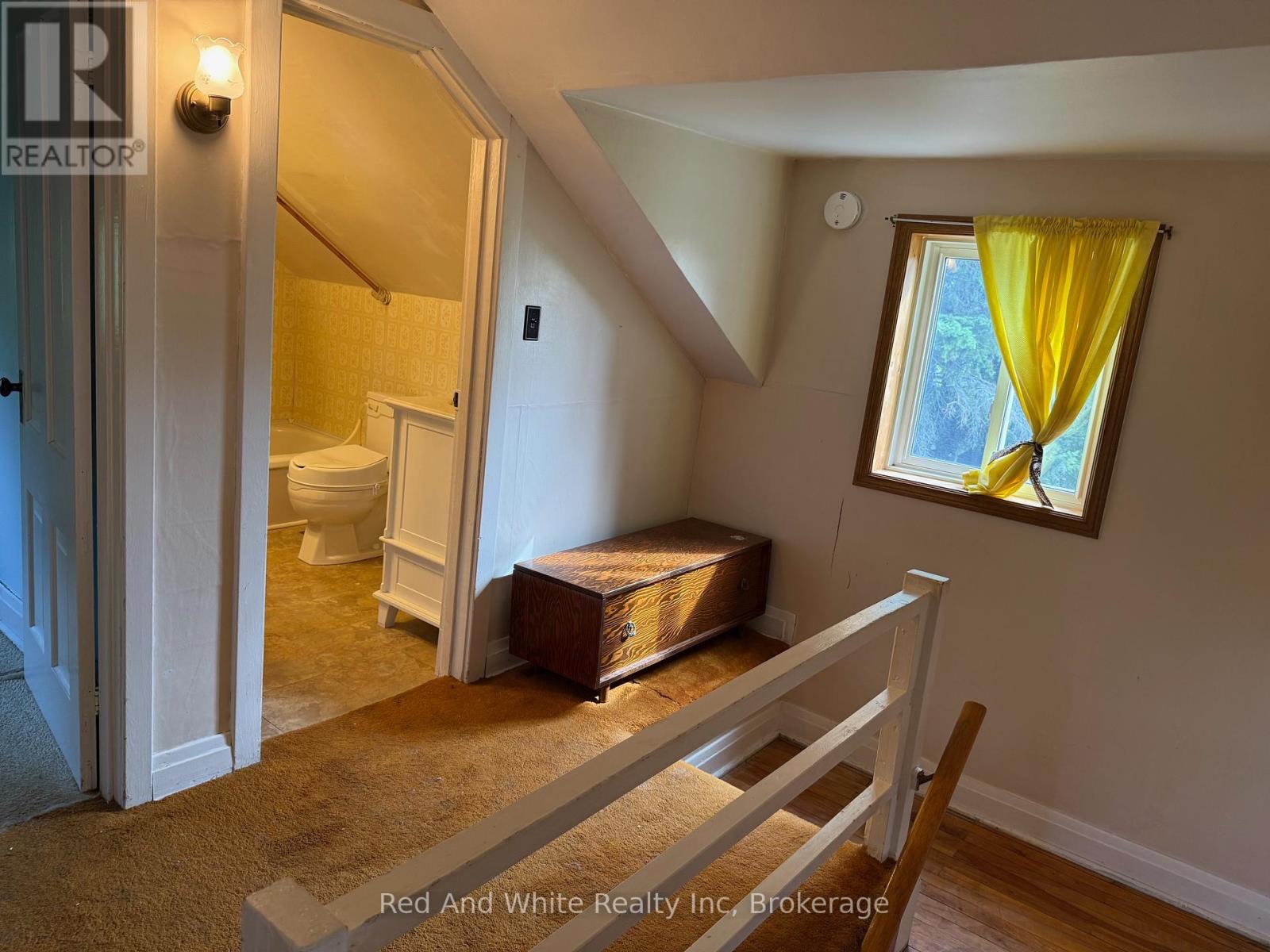 10 Burrows Street, Magnetawan, Ontario  P0A 1P0 - Photo 17 - X12309063