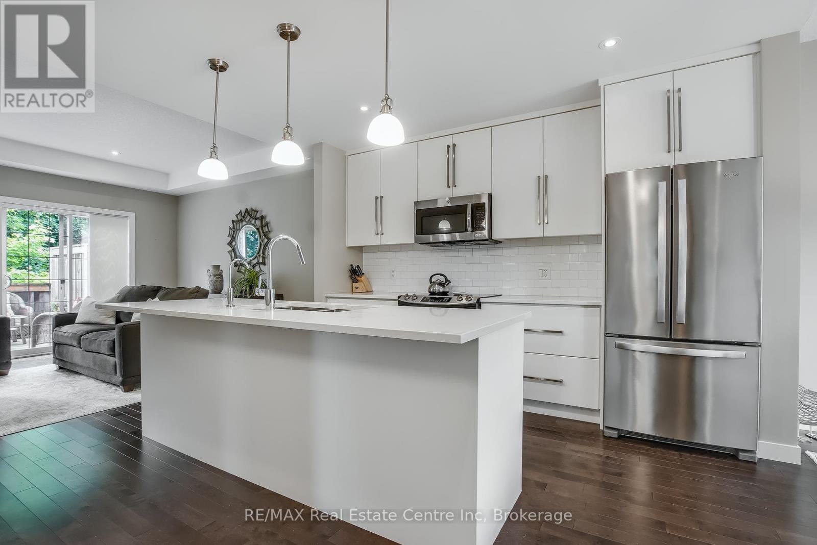 16 - 72 York Road, Guelph, Ontario  N1E 0M3 - Photo 11 - X12309109
