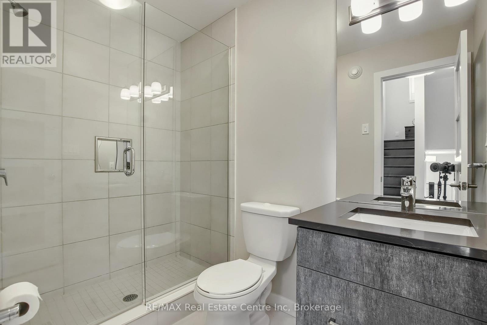 16 - 72 York Road, Guelph, Ontario  N1E 0M3 - Photo 19 - X12309109