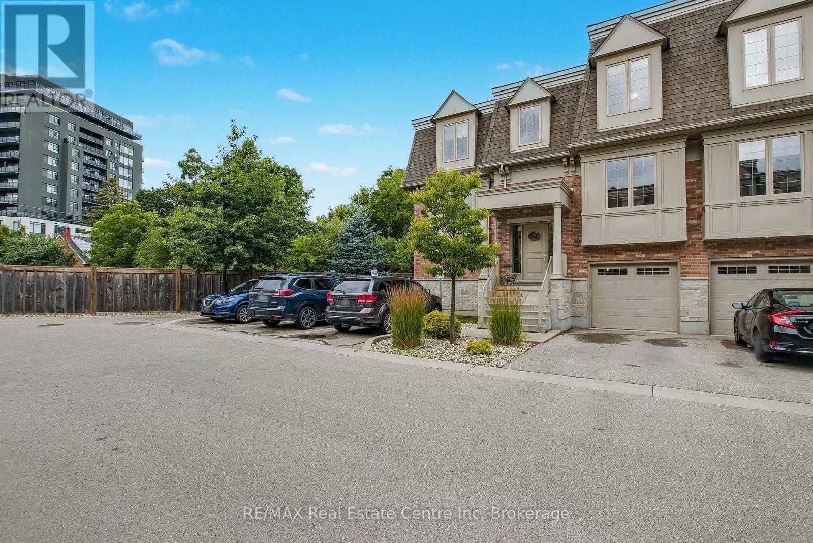 16 - 72 York Road, Guelph, Ontario  N1E 0M3 - Photo 2 - X12309109