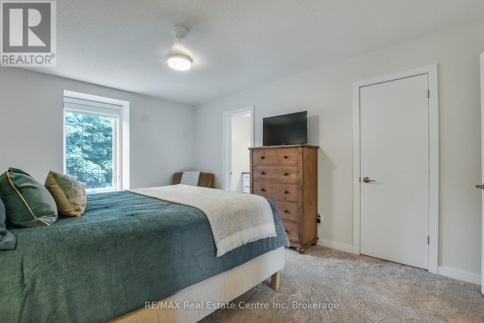 16 - 72 York Road, Guelph, Ontario  N1E 0M3 - Photo 21 - X12309109