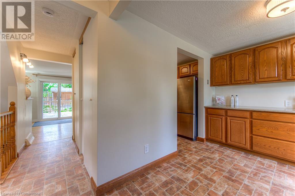 30 Pepperwood Crescent, Kitchener, Ontario  N2A 2R3 - Photo 7 - 40750867