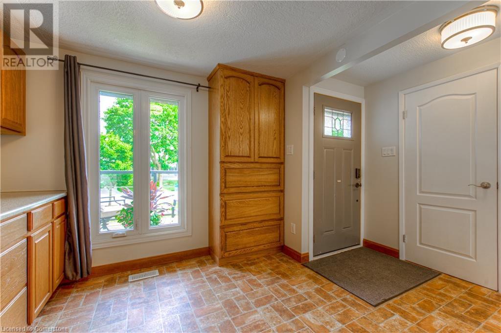 30 Pepperwood Crescent, Kitchener, Ontario  N2A 2R3 - Photo 9 - 40750867