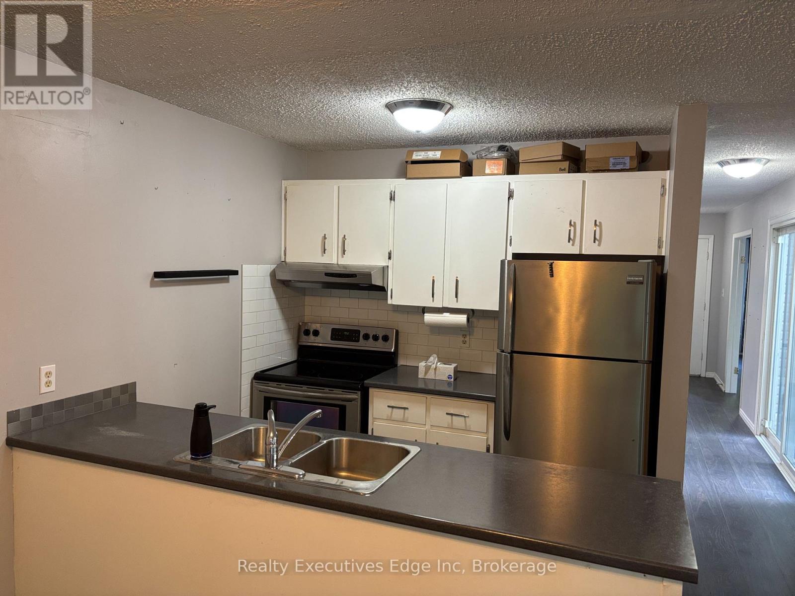 322 Scottsdale Drive, Guelph, Ontario  N1G 2K8 - Photo 11 - X12309305