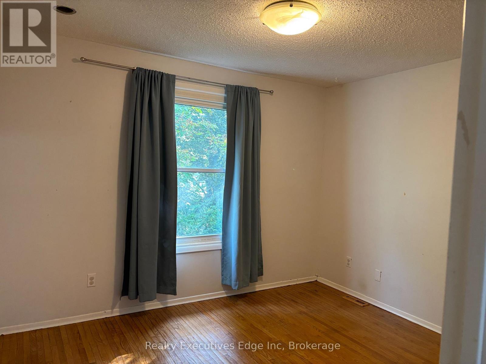 322 Scottsdale Drive, Guelph, Ontario  N1G 2K8 - Photo 26 - X12309305