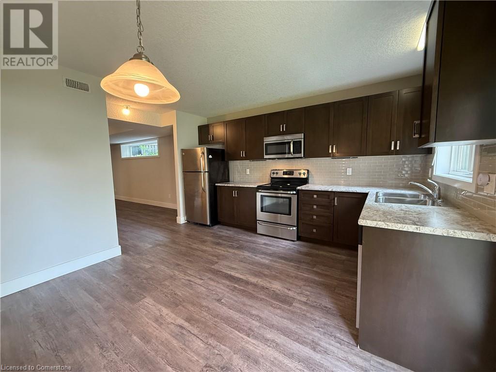 401 Greenfield Avenue Unit# B, Kitchener, Ontario  N2C 1E6 - Photo 11 - 40754669