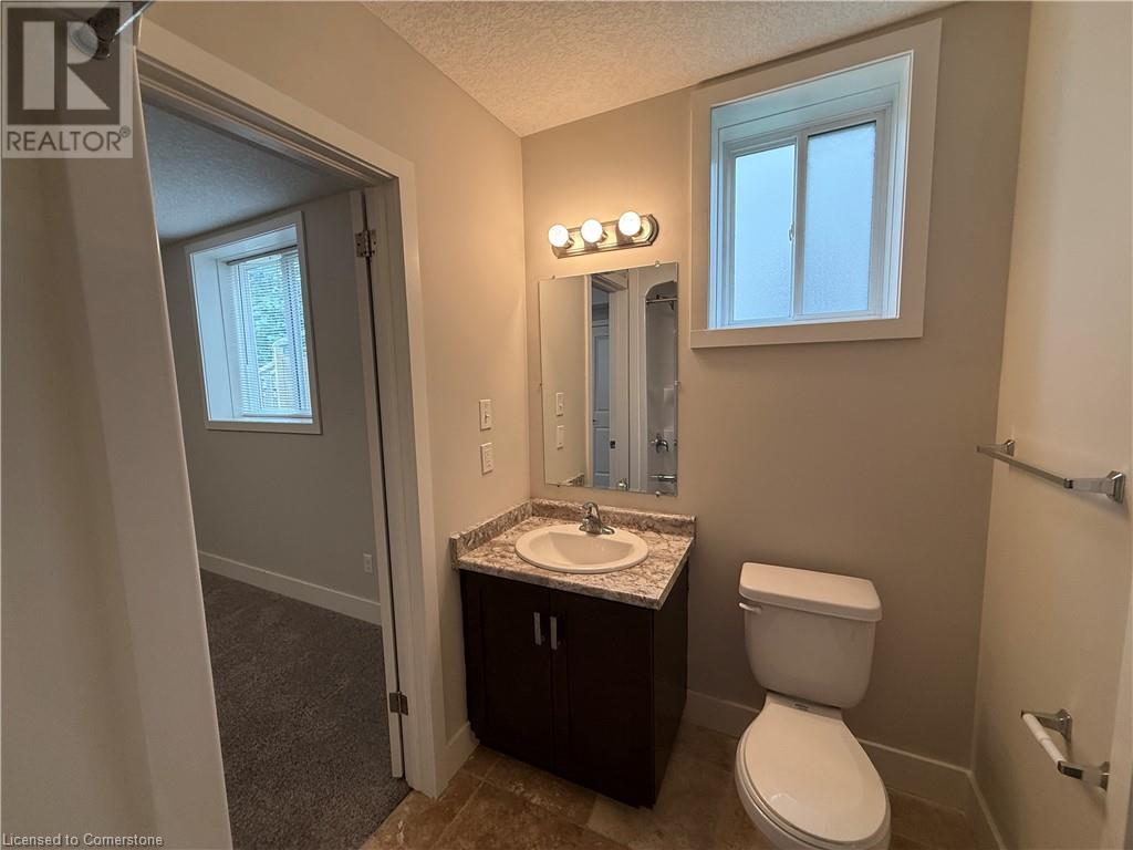 401 Greenfield Avenue Unit# B, Kitchener, Ontario  N2C 1E6 - Photo 15 - 40754669