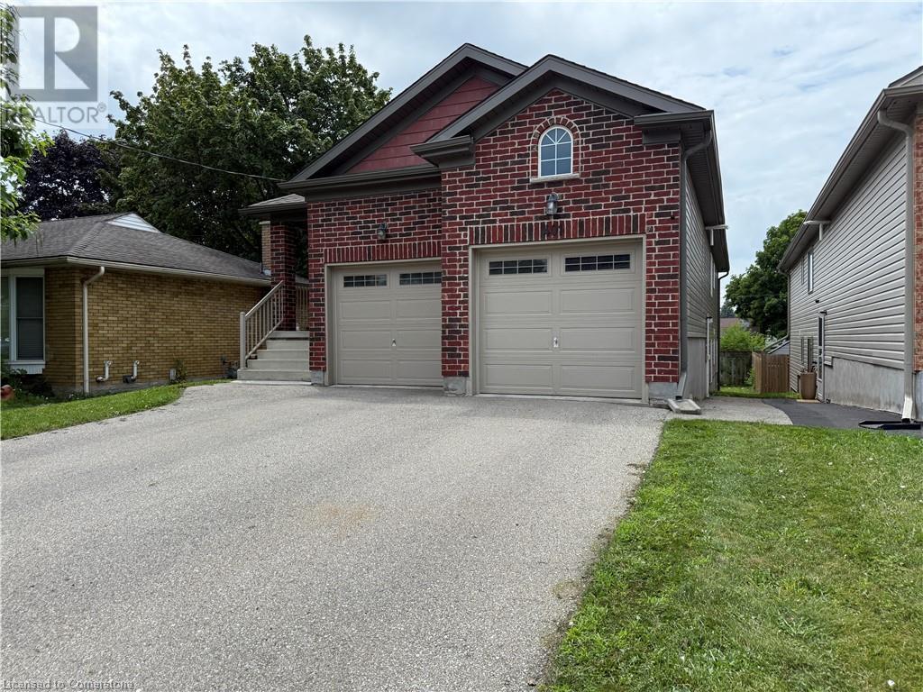 401 Greenfield Avenue Unit# B, Kitchener, Ontario  N2C 1E6 - Photo 2 - 40754669
