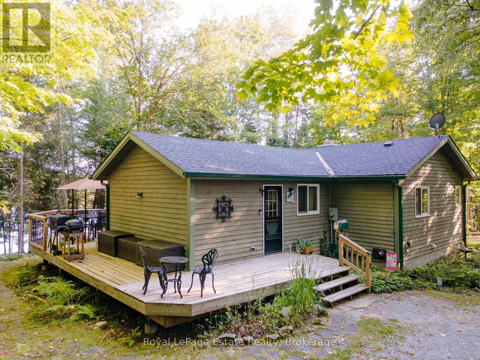 1157 Between Lakes Trail, Minden Hills, Ontario  K0M 1J1 - Photo 2 - X12309594