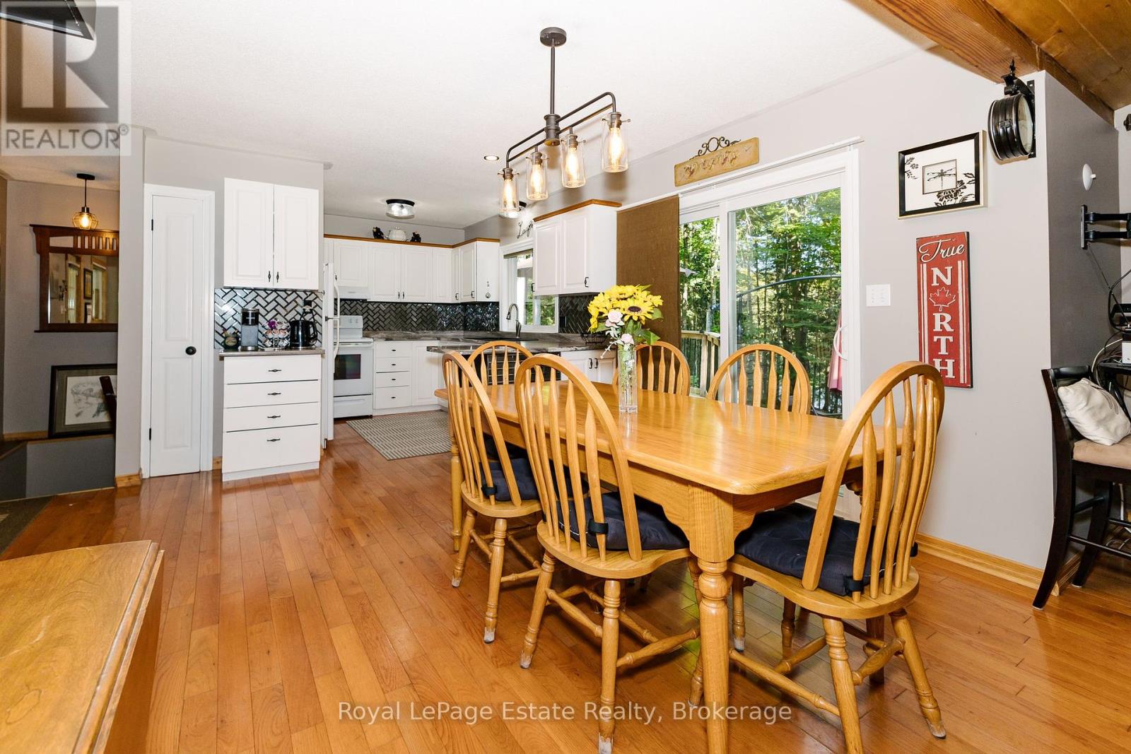 1157 Between Lakes Trail, Minden Hills, Ontario  K0M 1J1 - Photo 28 - X12309594