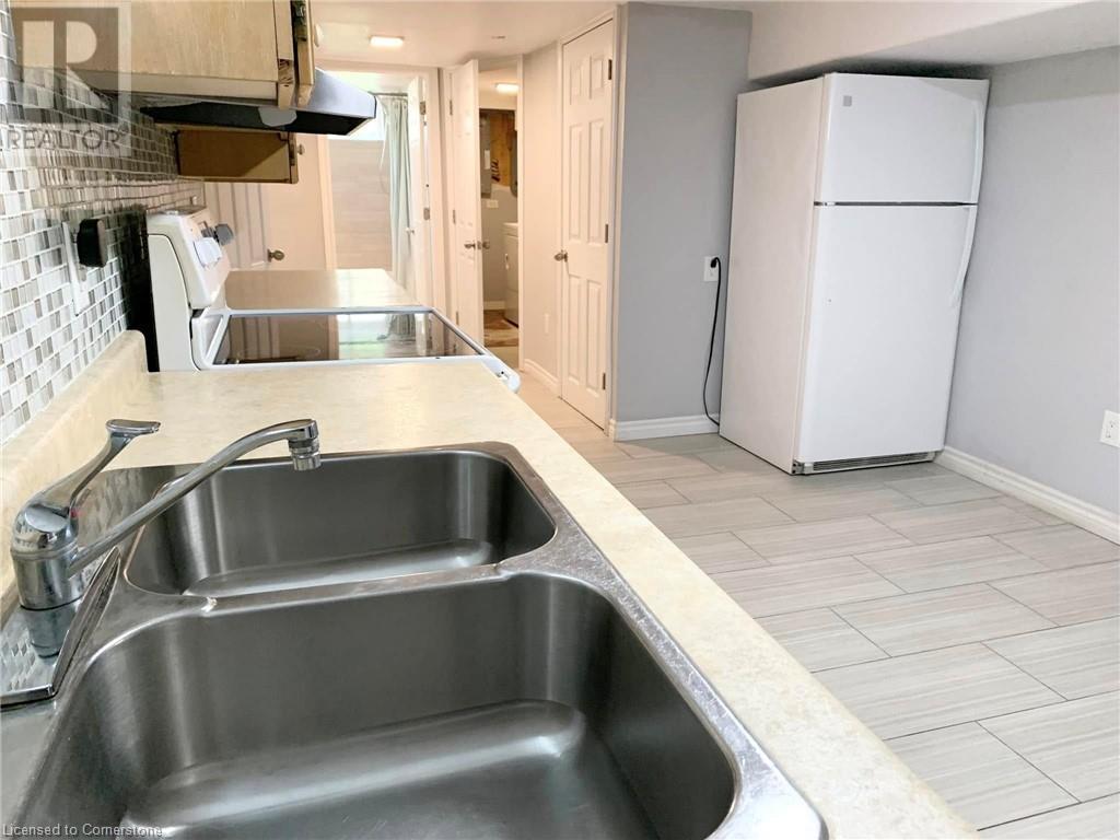 563 Frederick Street Unit# B, Kitchener, Ontario  N2B 2A7 - Photo 5 - 40748393