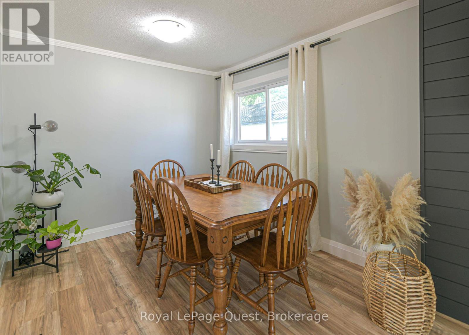 401 Mississaga Street W, Orillia, Ontario  L3V 3C4 - Photo 21 - S12309813