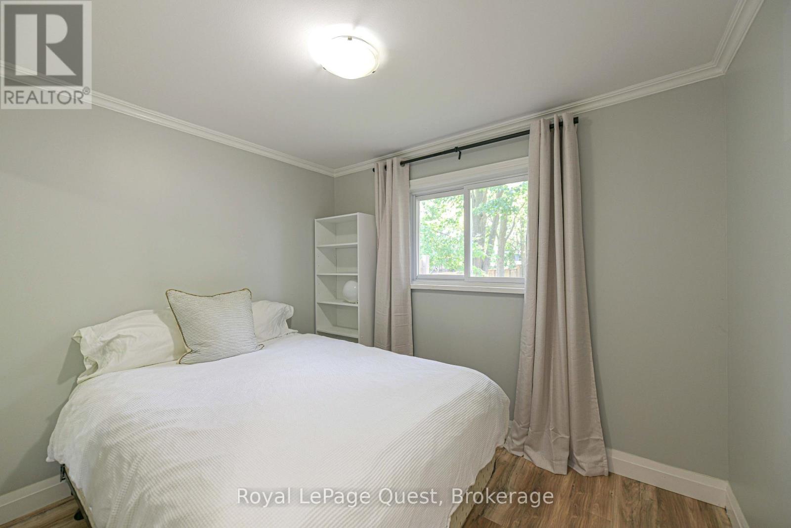 401 Mississaga Street W, Orillia, Ontario  L3V 3C4 - Photo 33 - S12309813