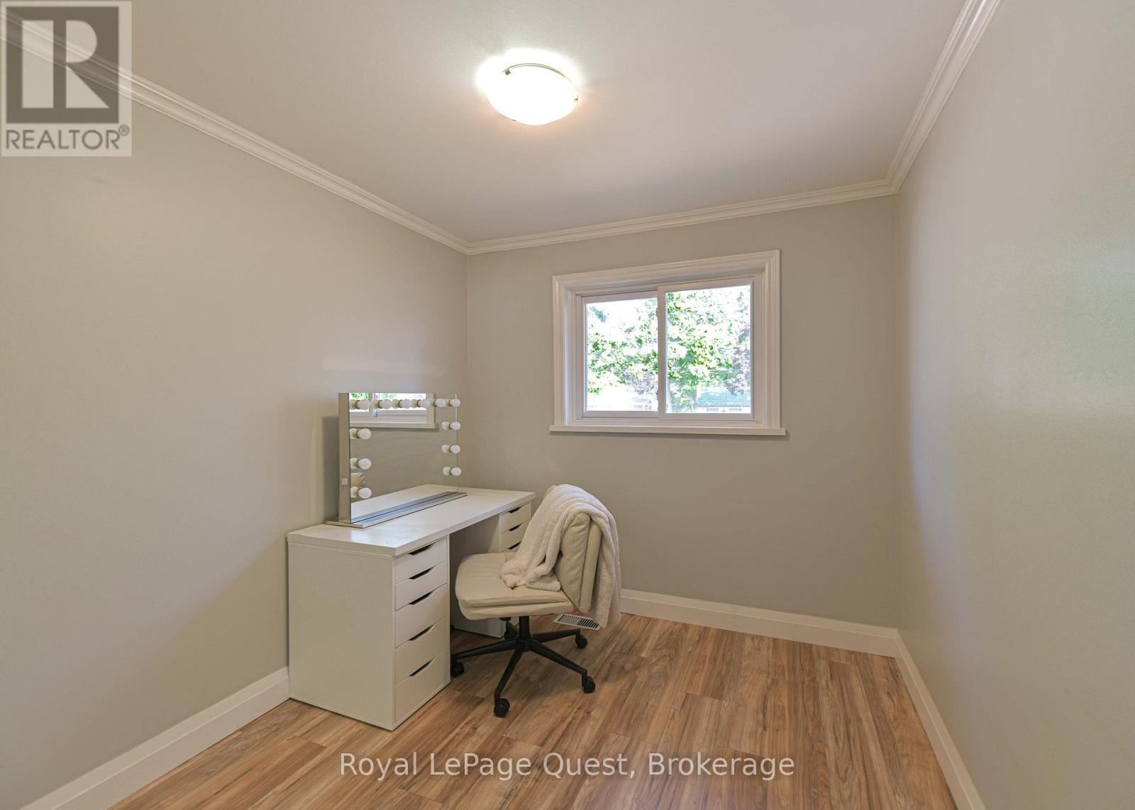401 Mississaga Street W, Orillia, Ontario  L3V 3C4 - Photo 36 - S12309813