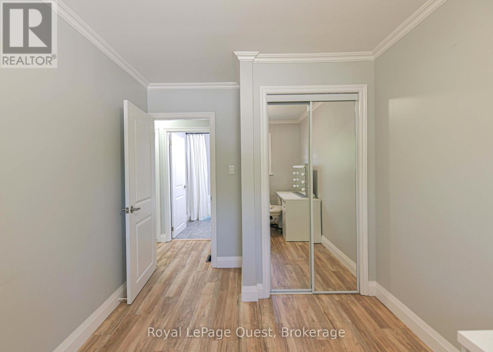 401 Mississaga Street W, Orillia, Ontario  L3V 3C4 - Photo 37 - S12309813