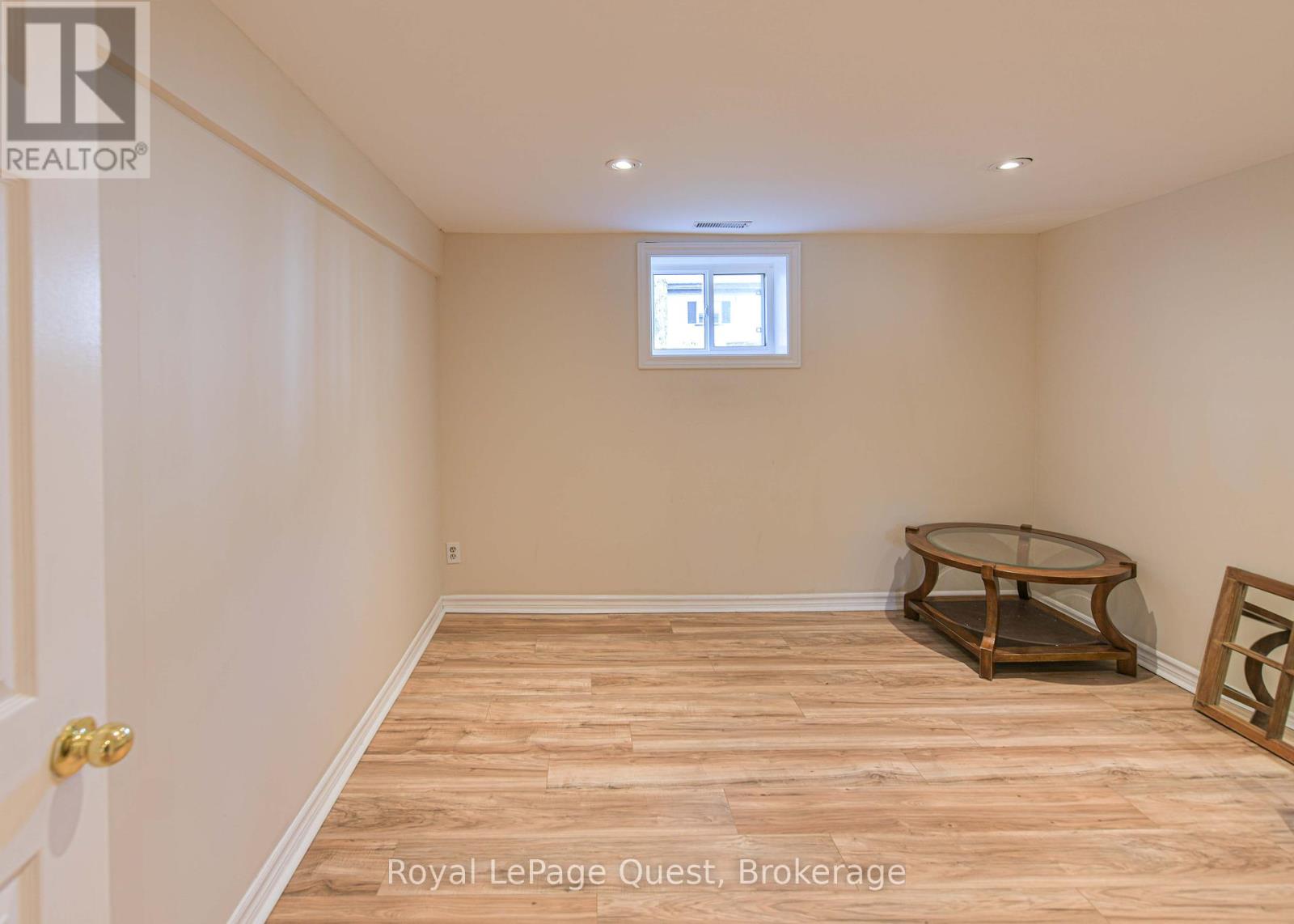 401 Mississaga Street W, Orillia, Ontario  L3V 3C4 - Photo 46 - S12309813