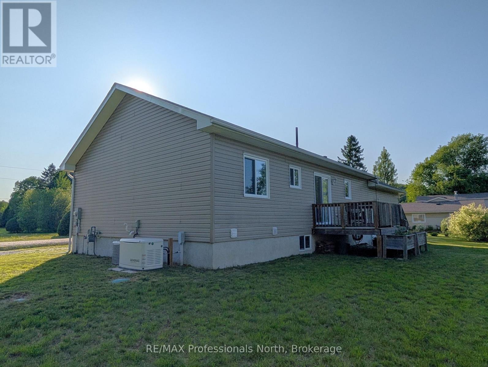 99 Cheryl Crescent, Strong, Ontario  P0A 1Z0 - Photo 5 - X12309946