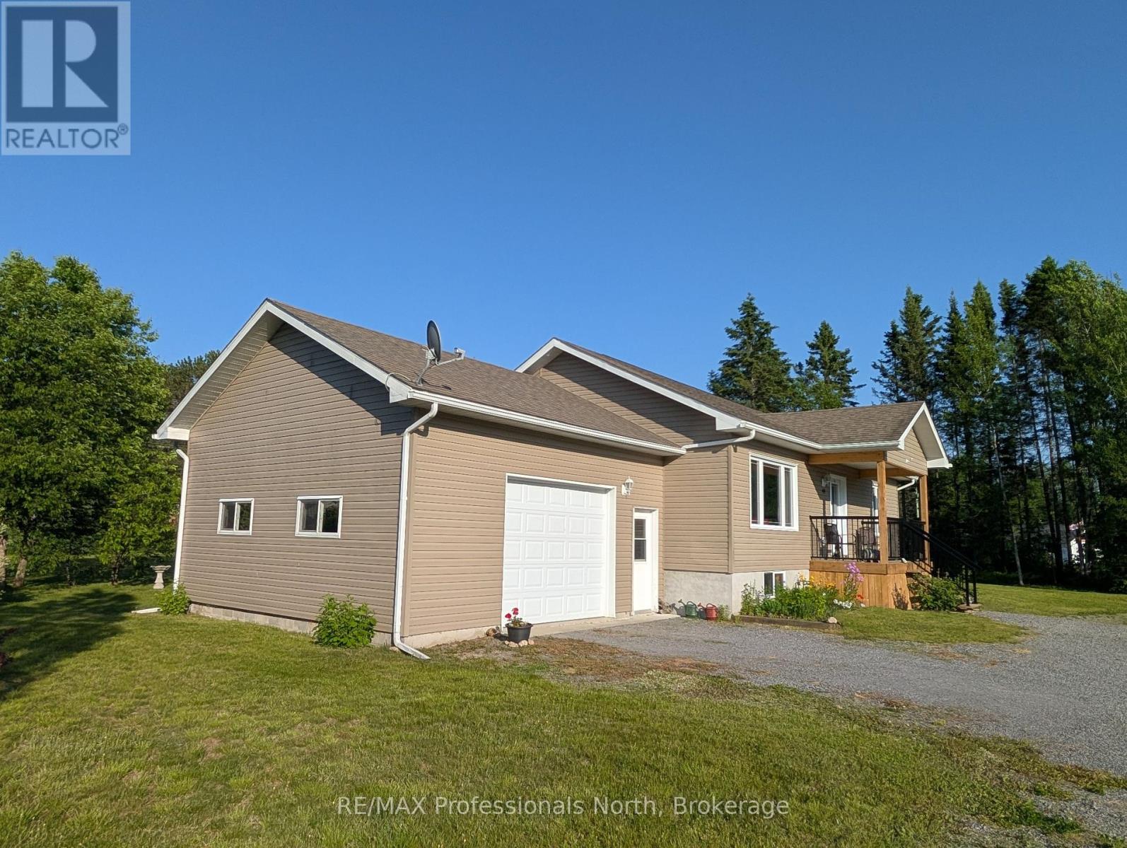 99 Cheryl Crescent, Strong, Ontario  P0A 1Z0 - Photo 6 - X12309946