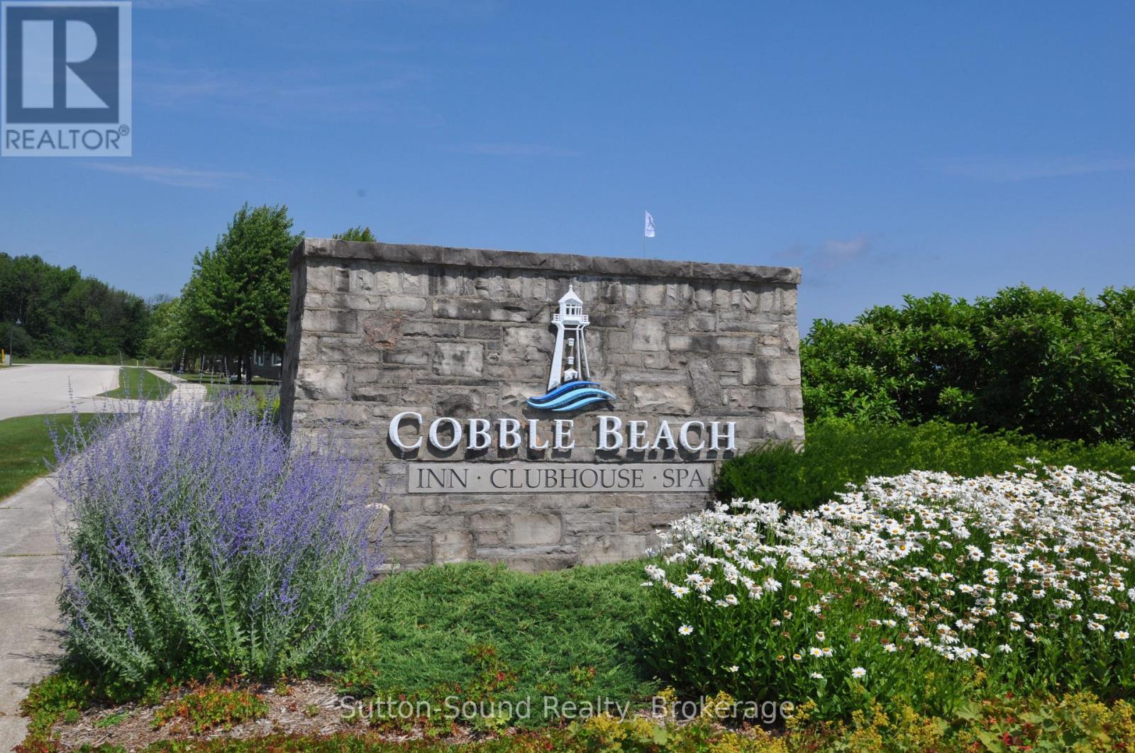 542 Punkinseed Lane, Georgian Bluffs, Ontario  N0H 1S0 - Photo 17 - X12310374