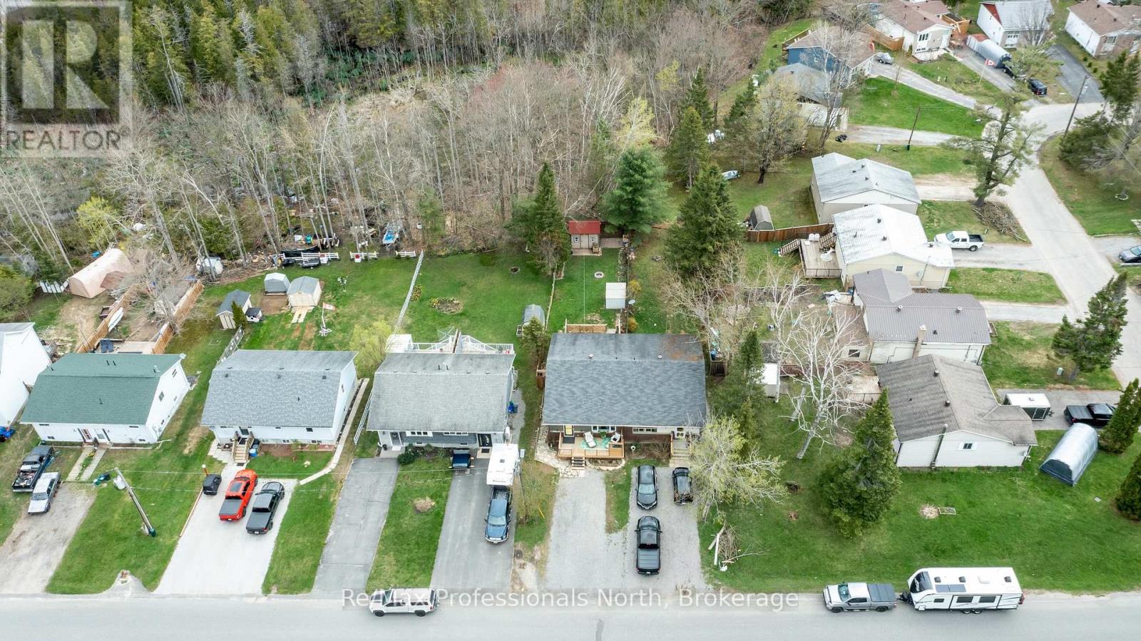 180 Fernwood Drive, Gravenhurst, Ontario  P1P 1P4 - Photo 36 - X12311030