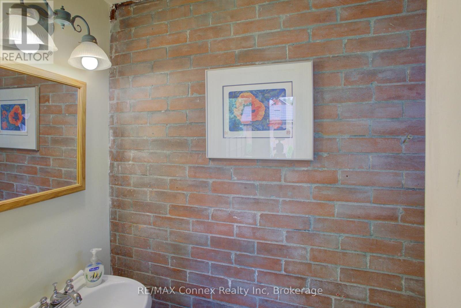 120 Harris Street, Guelph, Ontario  N1E 5T1 - Photo 25 - X12311075