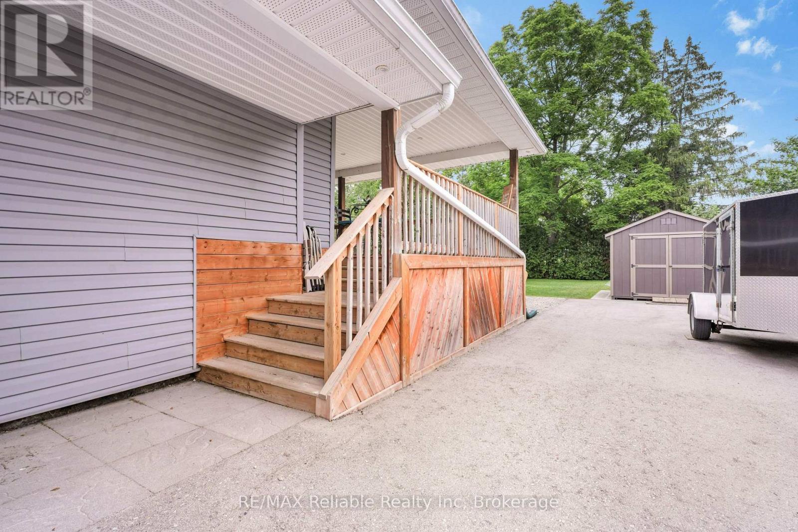 143 Albert Street, Central Huron, Ontario  N0M 1L0 - Photo 4 - X12311093