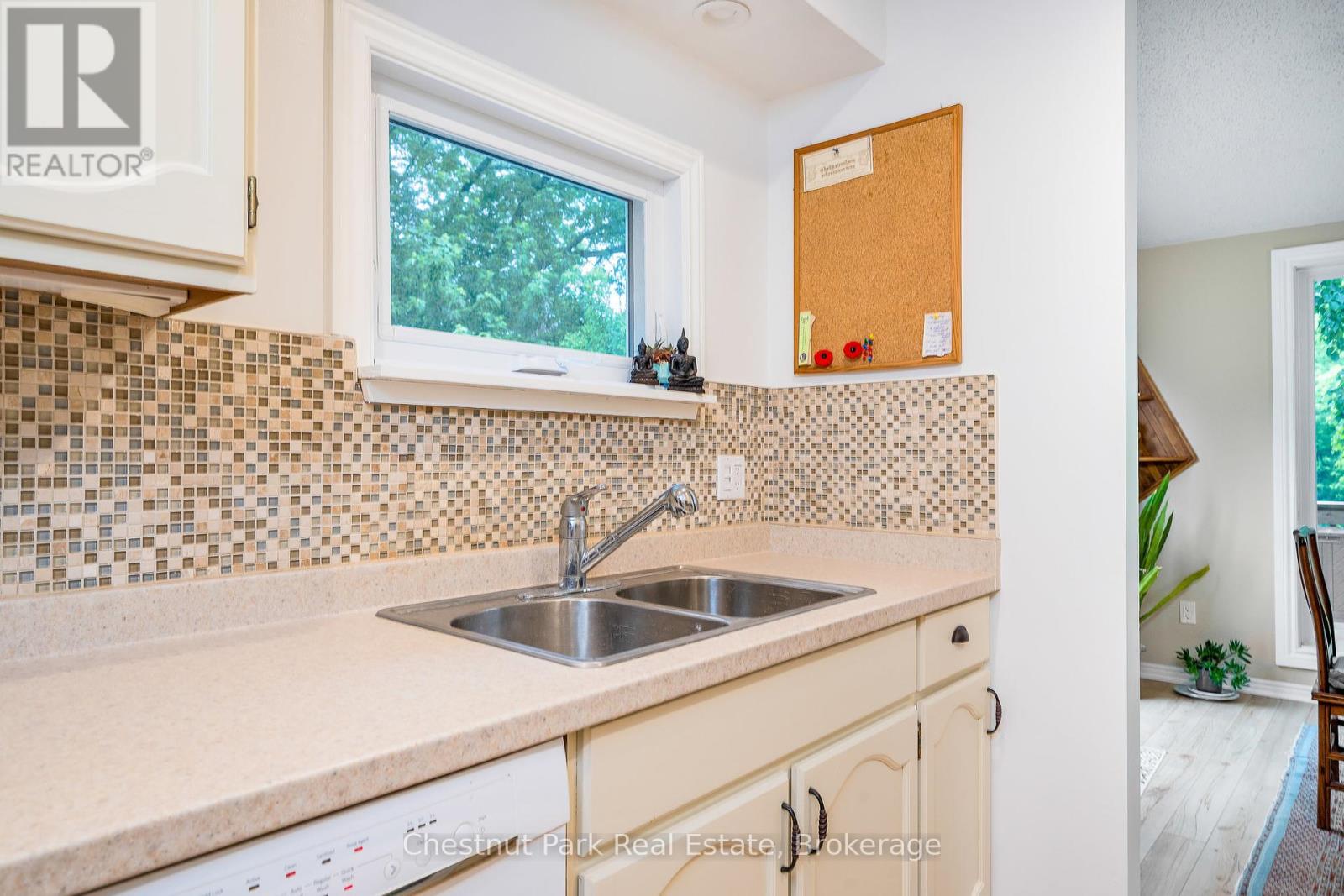 164 Slabtown Road, Blue Mountains, Ontario  N0H 1J0 - Photo 16 - X12311543