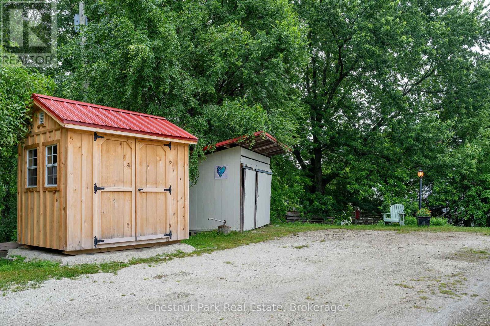 164 Slabtown Road, Blue Mountains, Ontario  N0H 1J0 - Photo 17 - X12311543