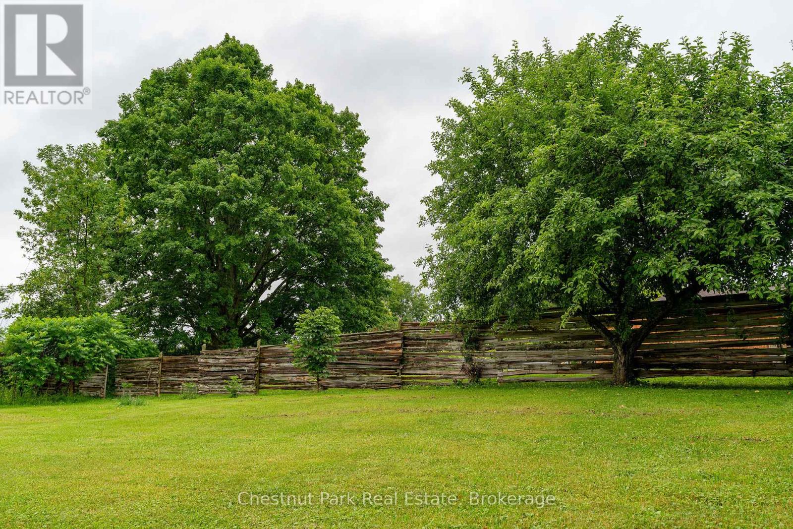 164 Slabtown Road, Blue Mountains, Ontario  N0H 1J0 - Photo 31 - X12311543