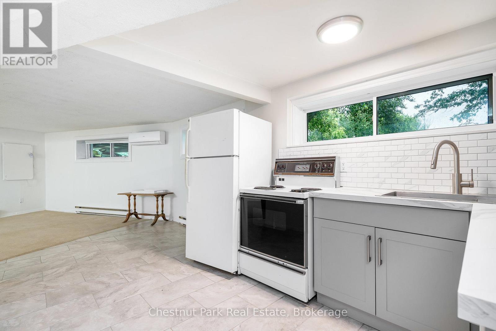 164 Slabtown Road, Blue Mountains, Ontario  N0H 1J0 - Photo 34 - X12311543