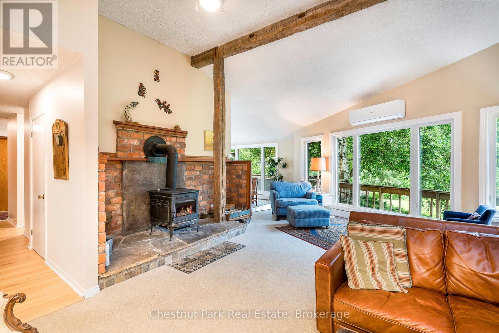 164 Slabtown Road, Blue Mountains, Ontario  N0H 1J0 - Photo 5 - X12311543