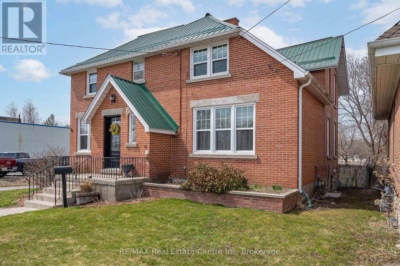 24 Lindsay Street, Kawartha Lakes, Ontario  K0M 1N0 - Photo 24 - X12311960
