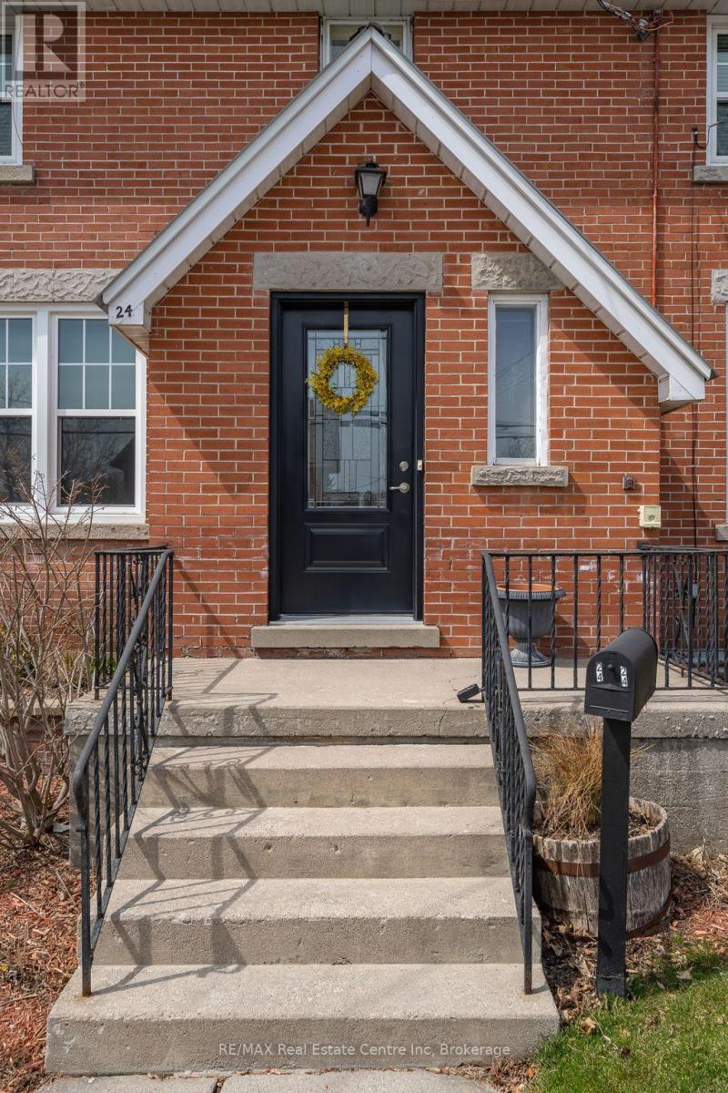24 Lindsay Street, Kawartha Lakes, Ontario  K0M 1N0 - Photo 25 - X12311960