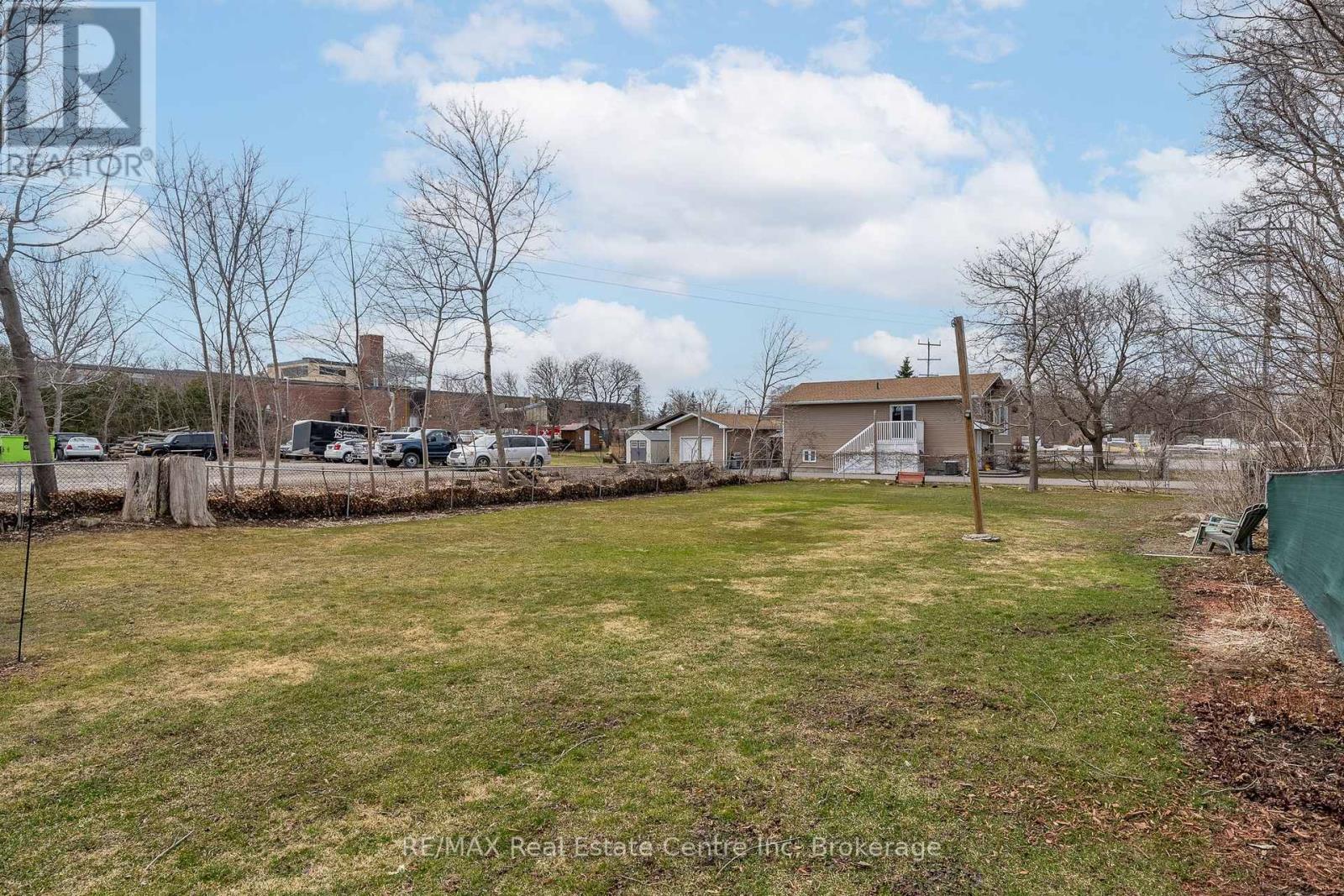 24 Lindsay Street, Kawartha Lakes, Ontario  K0M 1N0 - Photo 30 - X12311960