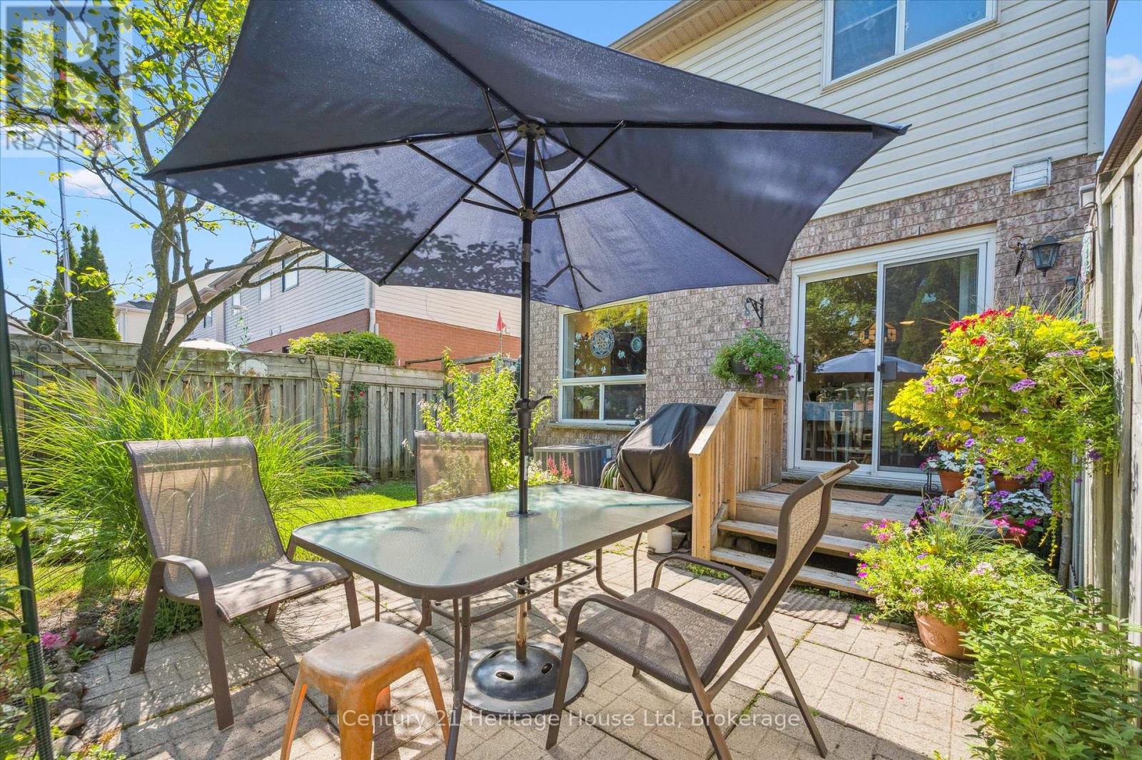 229 Silurian Drive, Guelph, Ontario  N1E 7B8 - Photo 32 - X12312237