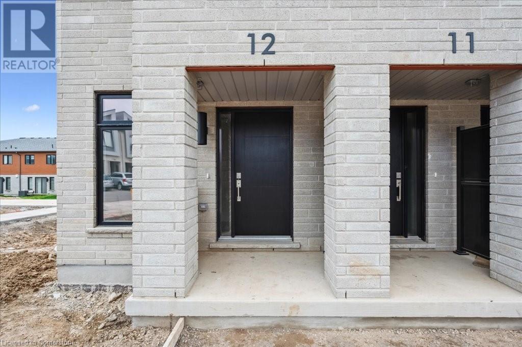 15 Stauffer Woods Trail Unit# C012, Kitchener, Ontario  N2P 2P4 - Photo 2 - 40755448