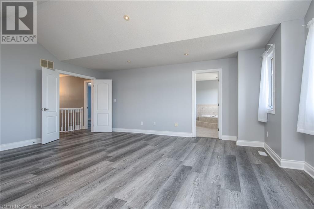 35 Yarrow Court, Kitchener, Ontario  N2E 4C4 - Photo 21 - 40755501