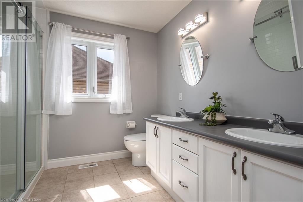 35 Yarrow Court, Kitchener, Ontario  N2E 4C4 - Photo 30 - 40755501